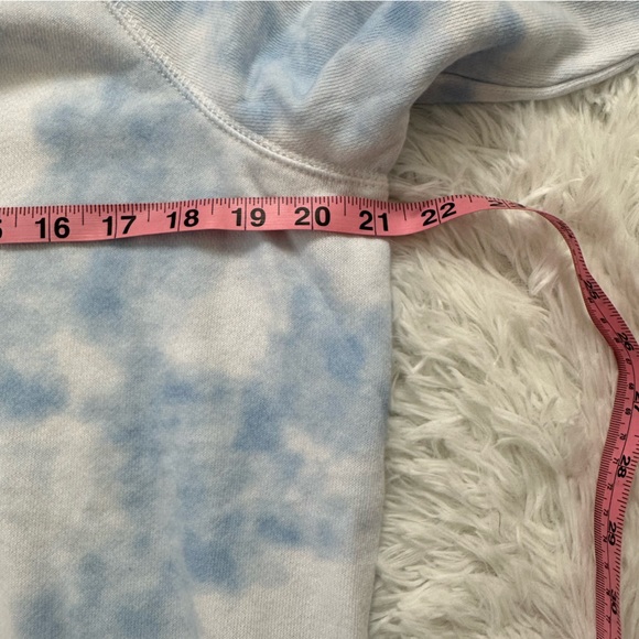 NWT American Eagle Sweatshirt - Picture 4 of 5